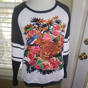 NWT LOVE Tiger Graphic Sweater, Size L